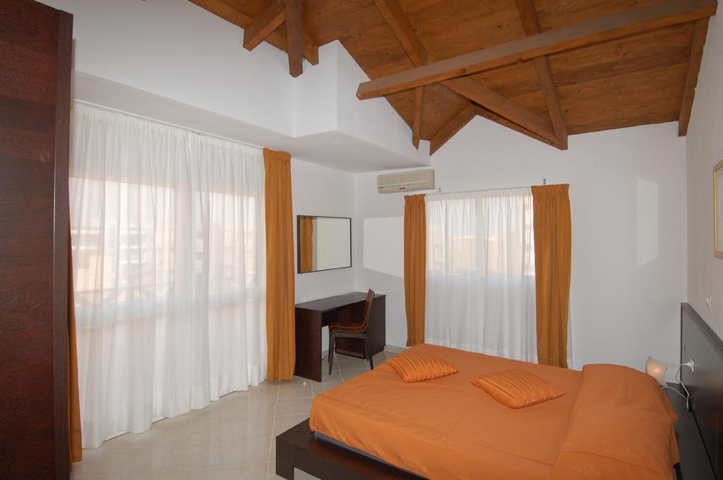 Aparthotel Ponta Preta Santa Maria Exteriör bild