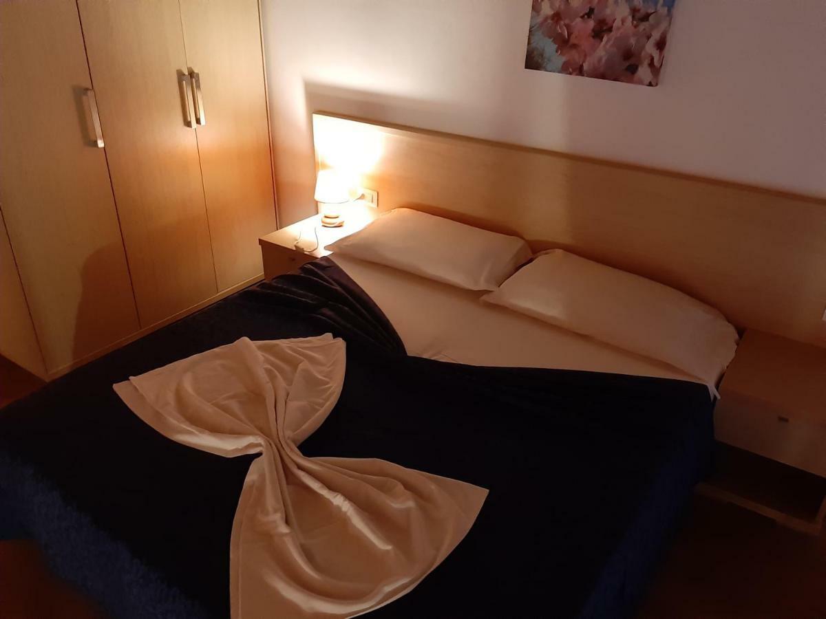Aparthotel Ponta Preta Santa Maria Exteriör bild