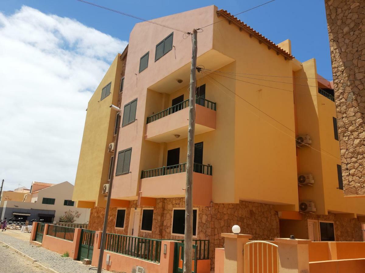 Aparthotel Ponta Preta Santa Maria Exteriör bild